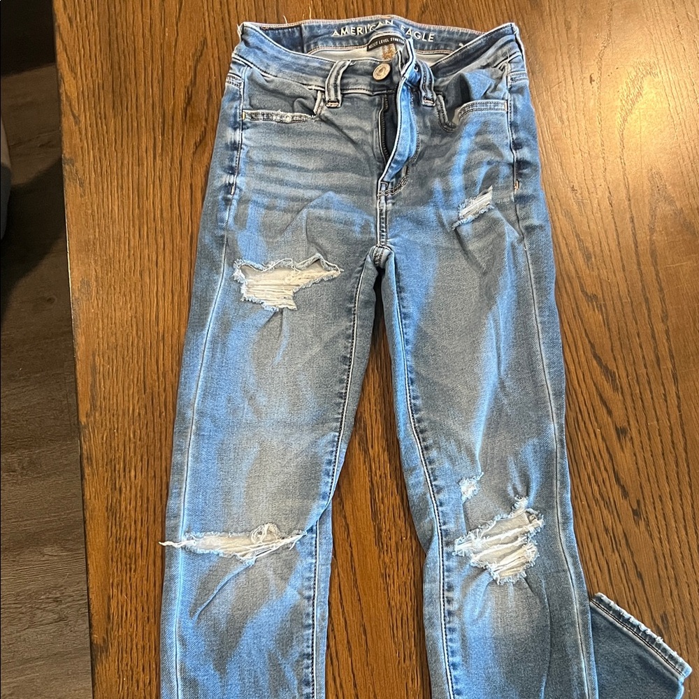 American Eagle Outfitters Women's Light Blue Ripped Skinny Jeans